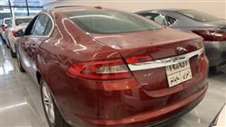جاگوار XF
